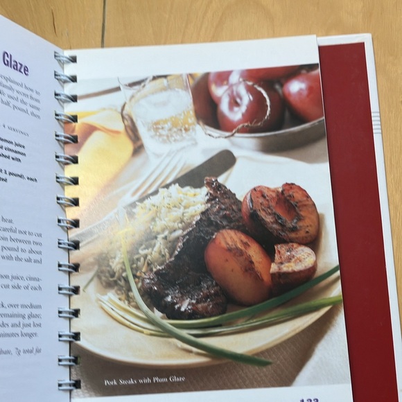 Good Housekeeping GRILL IT! cookbook, over 150 delicious recipes, like new - Picture 4 of 6